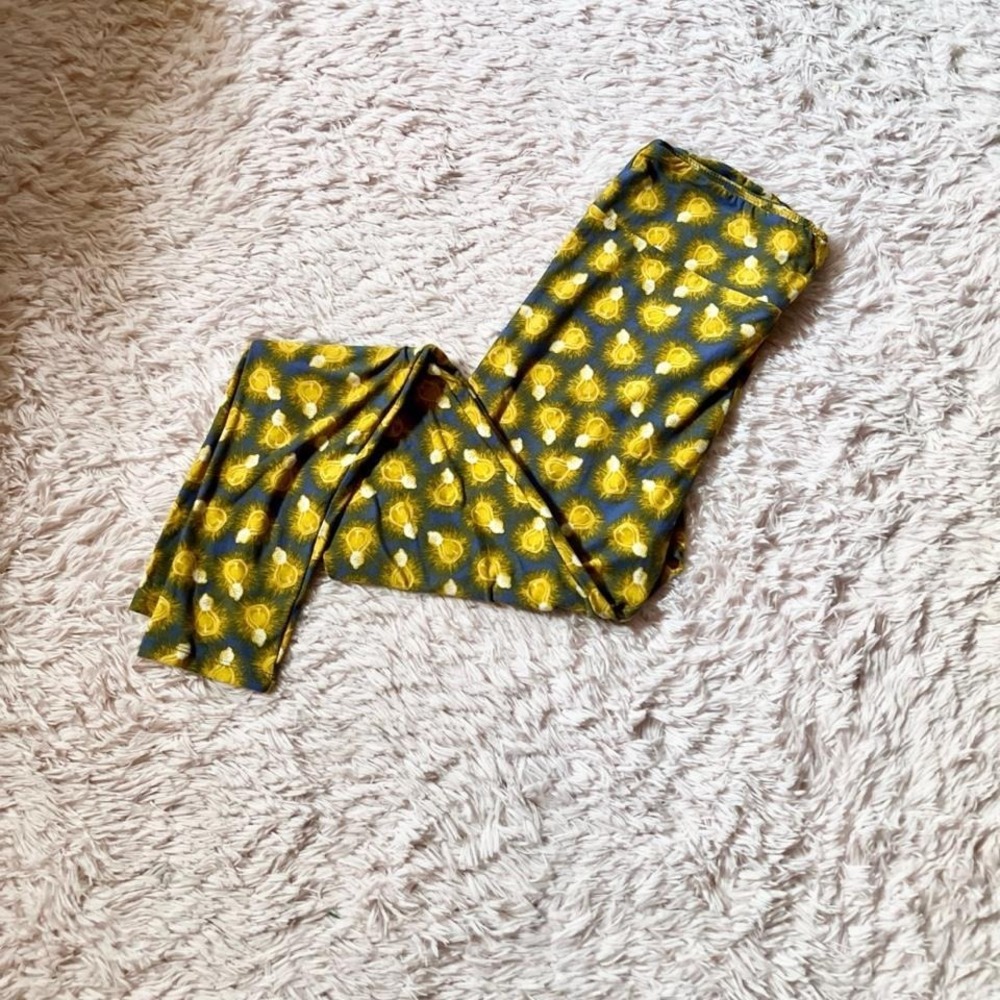 Lularoe Quirky Weird Core Lightbulb Leggings Womens Tall and Curvy Goblin Core